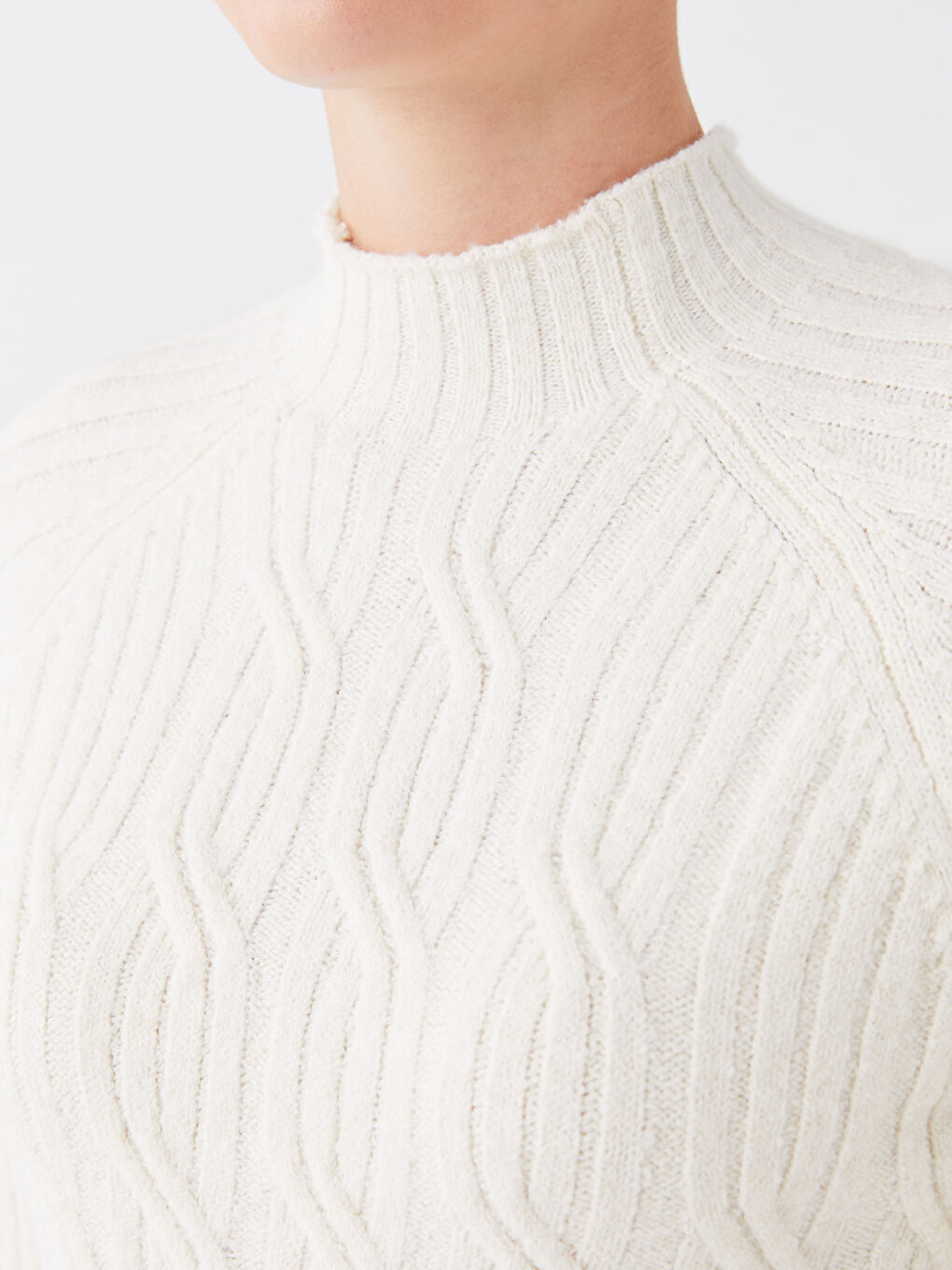 LCWAIKIKI Basic Half Turtleneck Self Patterned Long Sleeve Women's Tricot Sweater -W32820Z8-R9J