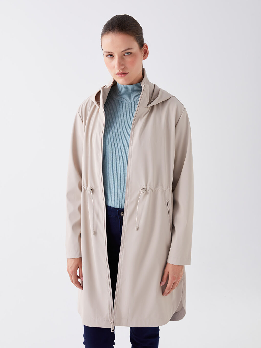 Gri Kadın Kapüşonlu Düz Yağmurluk-5