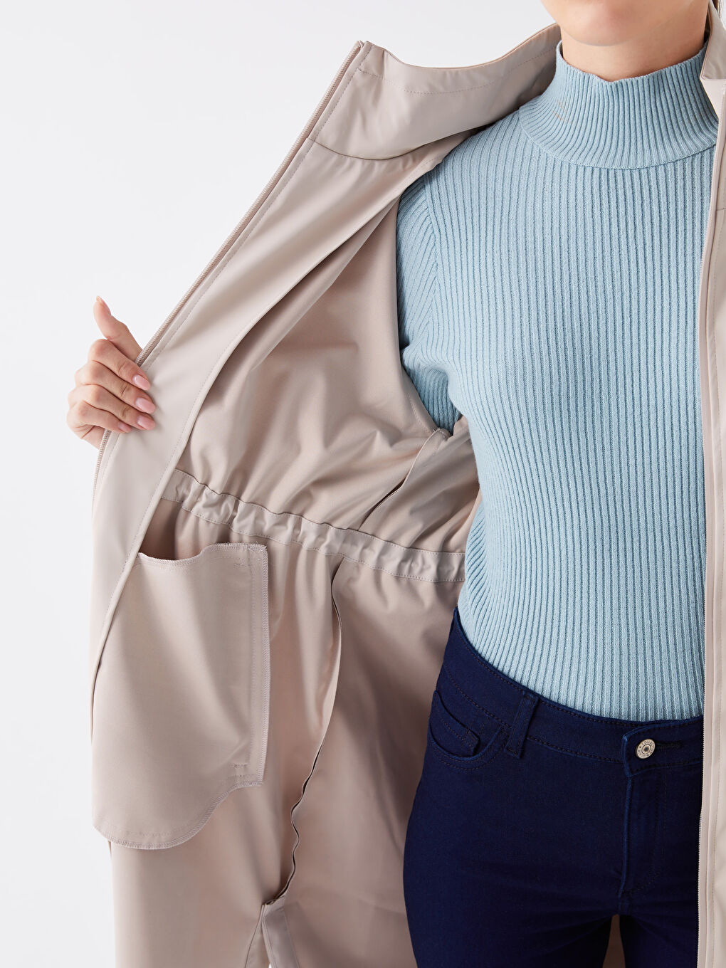 Gri Kadın Kapüşonlu Düz Yağmurluk-7