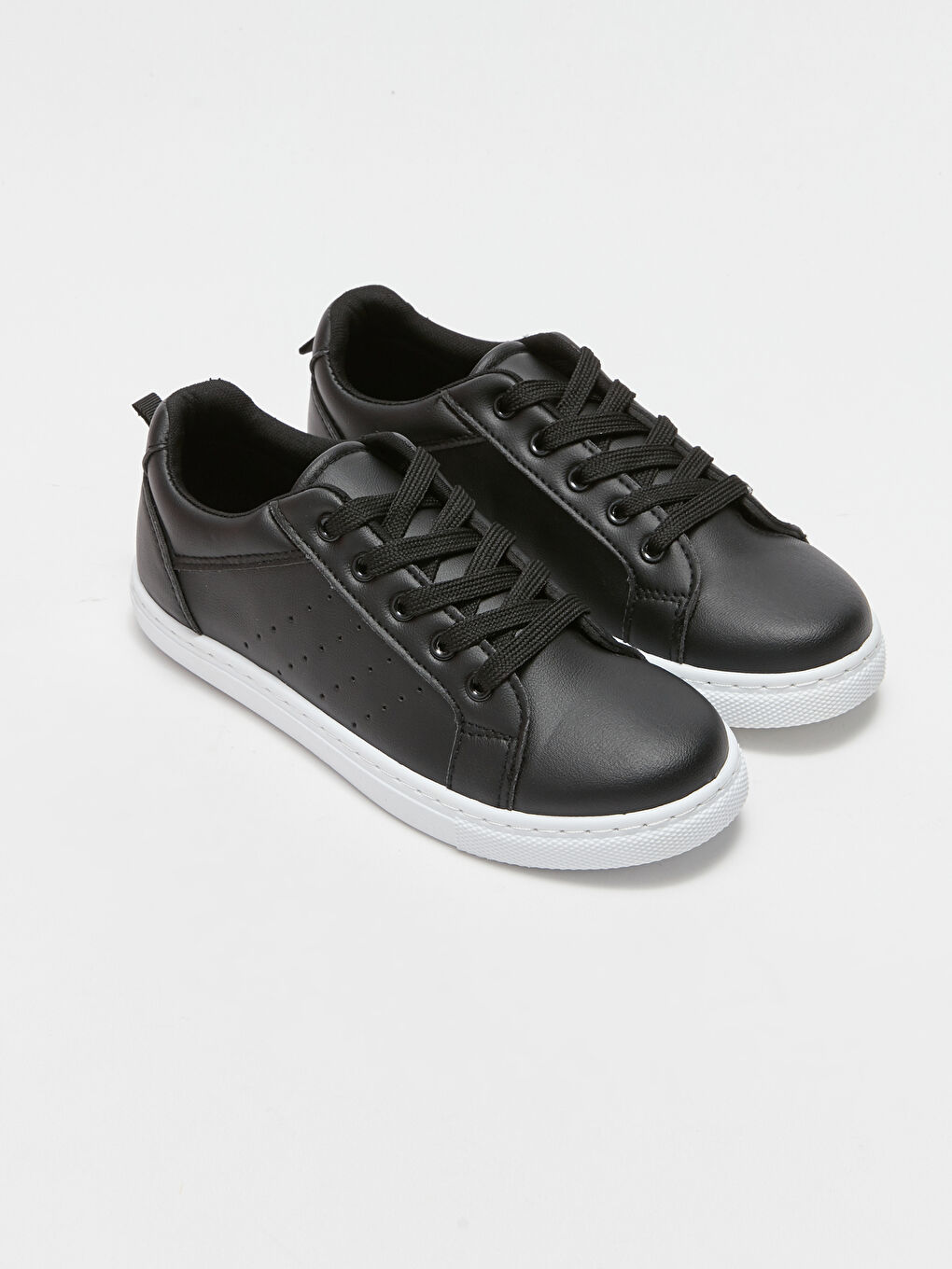 Кроссовки для мальчиков из искусственной кожи