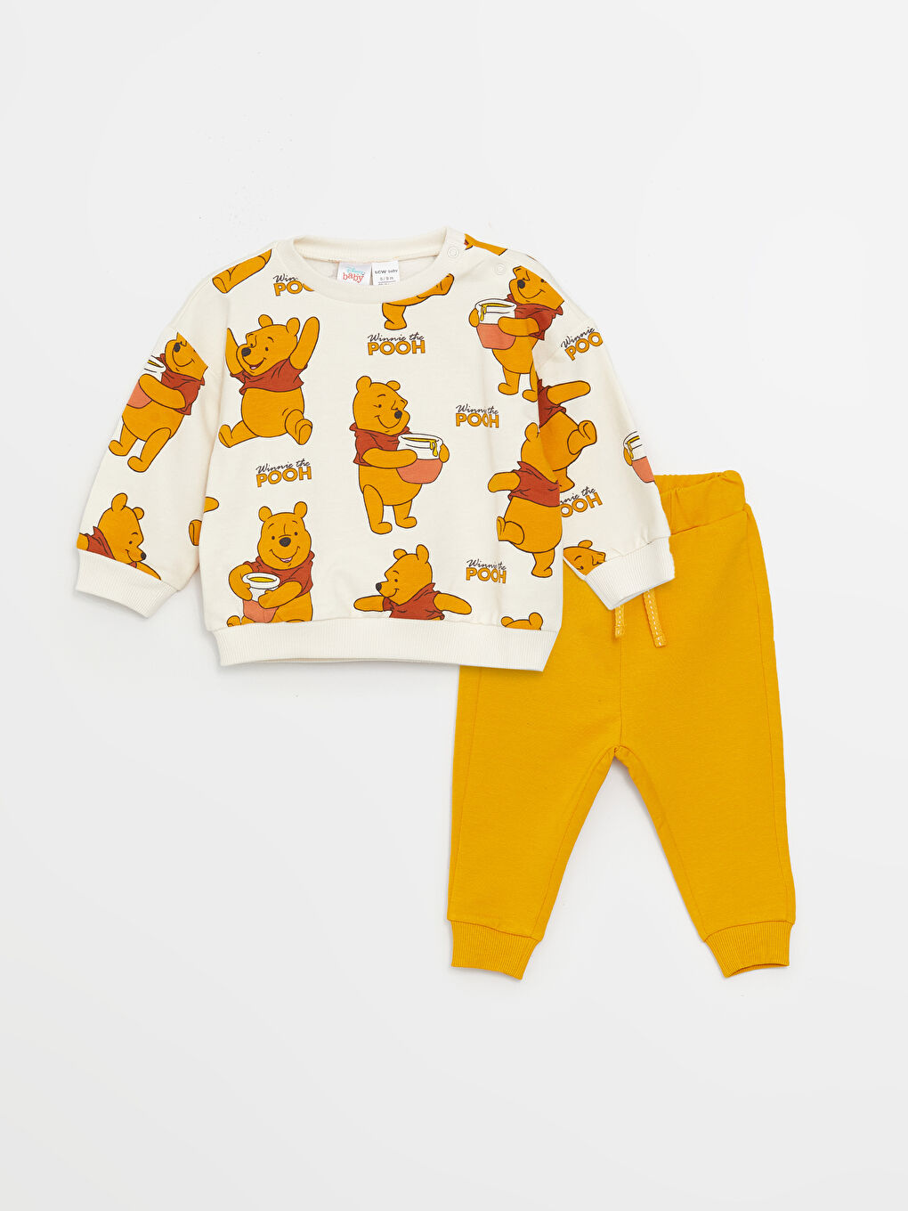 LCW baby Ekru Bisiklet Yaka Uzun Kollu  Winnie the Pooh Baskılı Erkek Bebek Sweatshirt ve Pantolon 2'li