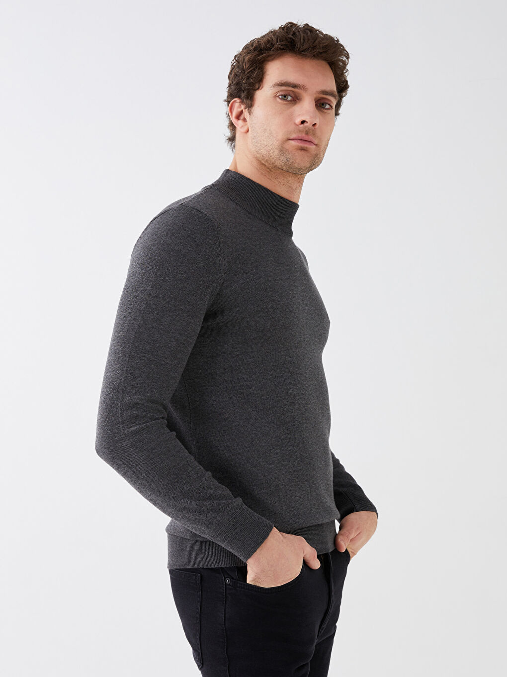 Half Turtleneck Long Sleeve Men's Knitwear Sweater-1