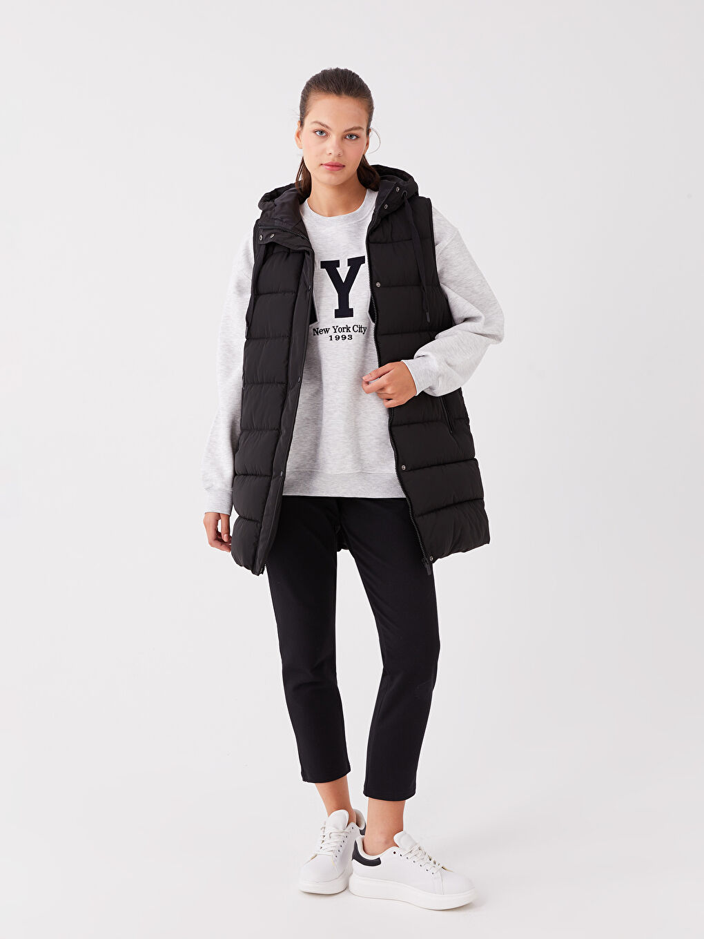 Vestă matlasată simplă cu glugă pentru femei-2