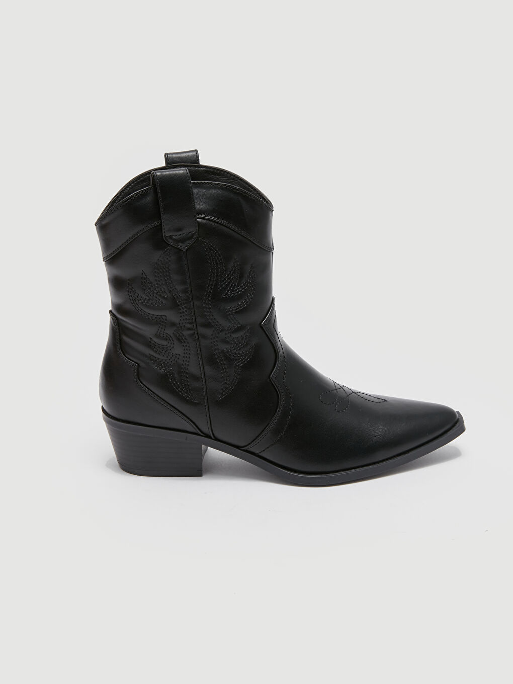 پووتى پاژنەدارى ژنان لە چەرمى دەستکرد-1