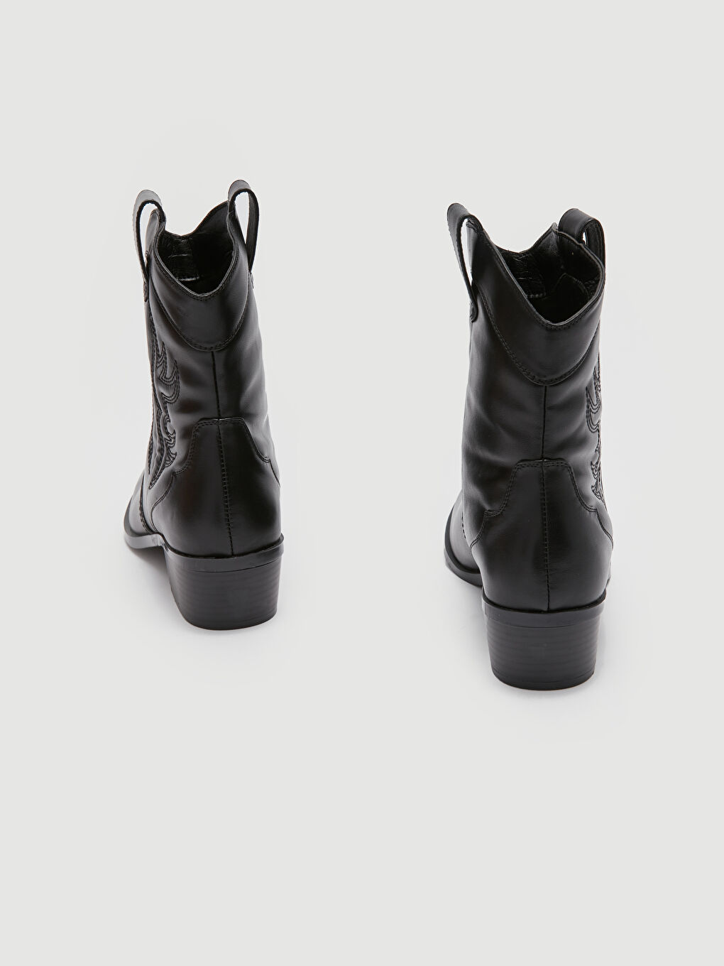 پووتى پاژنەدارى ژنان لە چەرمى دەستکرد-4