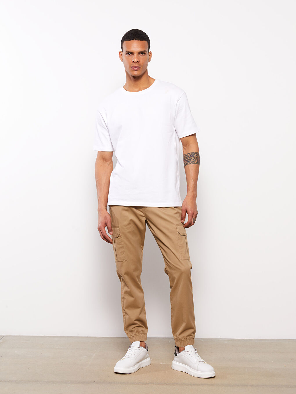 LCW Casual Bej Slim Fit Gabardin Erkek Jogger Pantolon