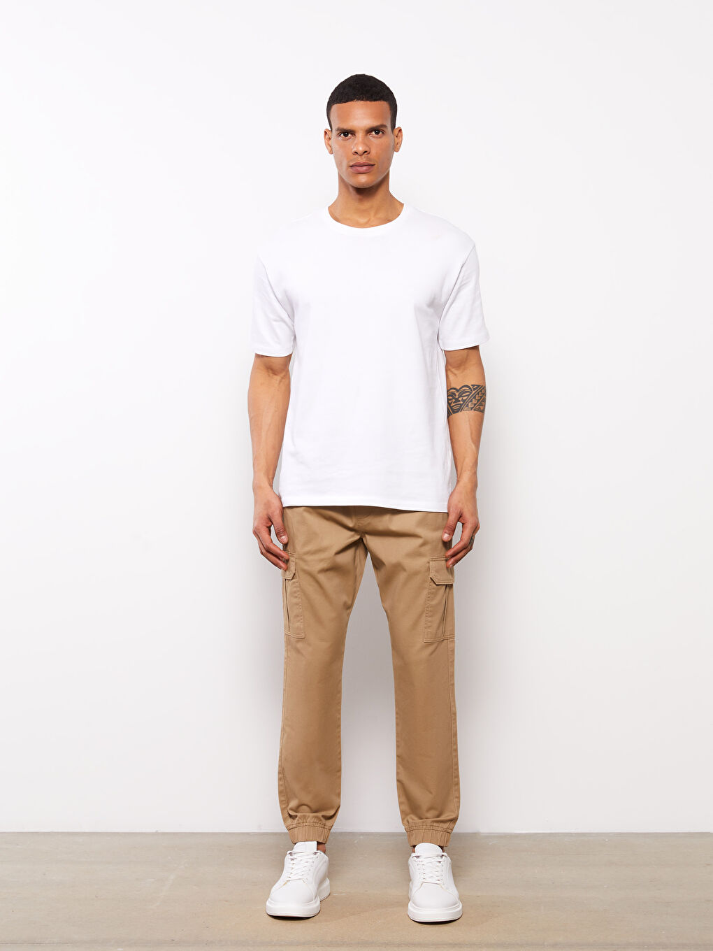 LCW Casual Bej Slim Fit Gabardin Erkek Jogger Pantolon - 1