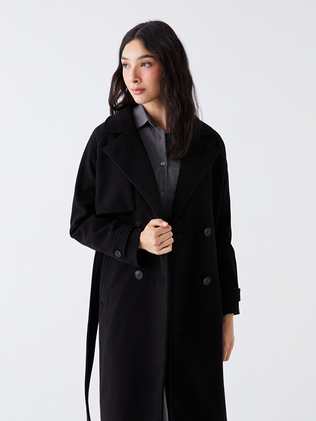 Siyah Kadın Kruvaze Yaka Düz Kaşe Kaban-2