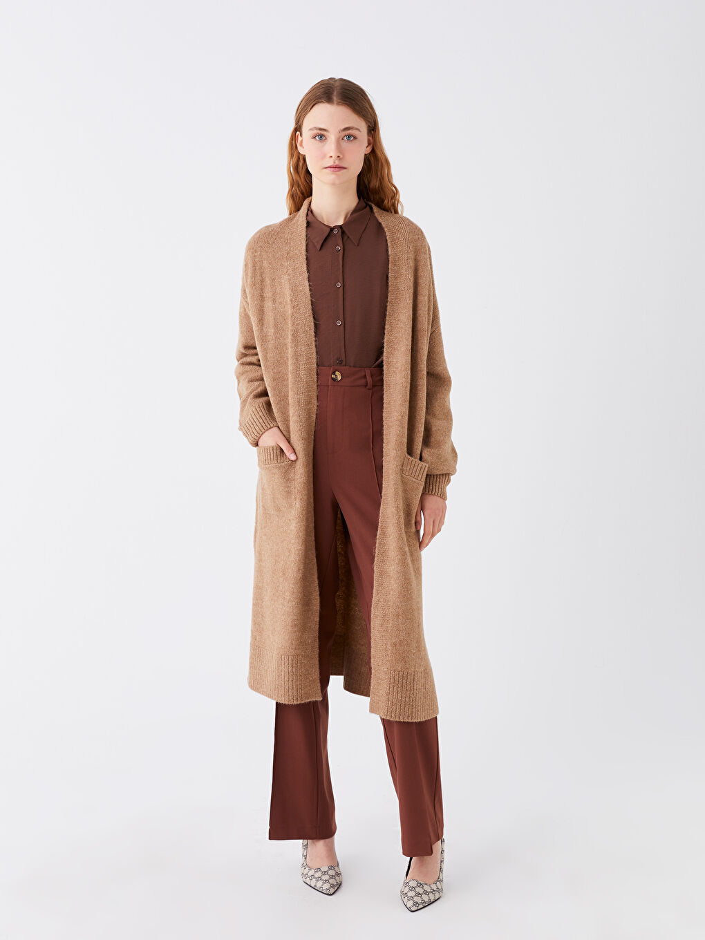 Kahverengi Şal Yaka Düz Uzun Kollu Kadın Triko Hırka