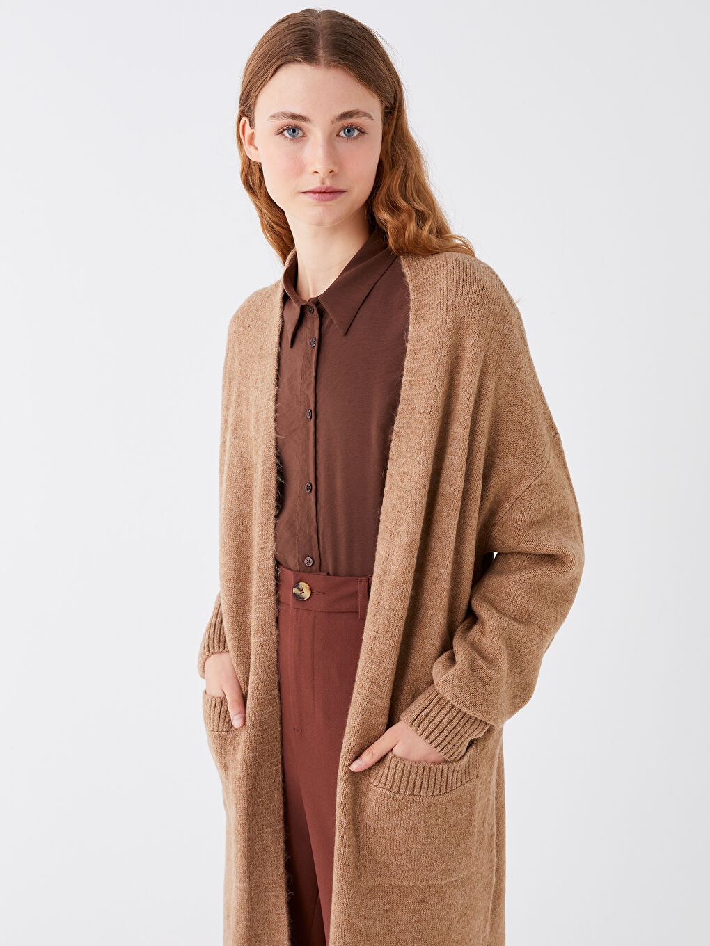 Kahverengi Şal Yaka Düz Uzun Kollu Kadın Triko Hırka-1