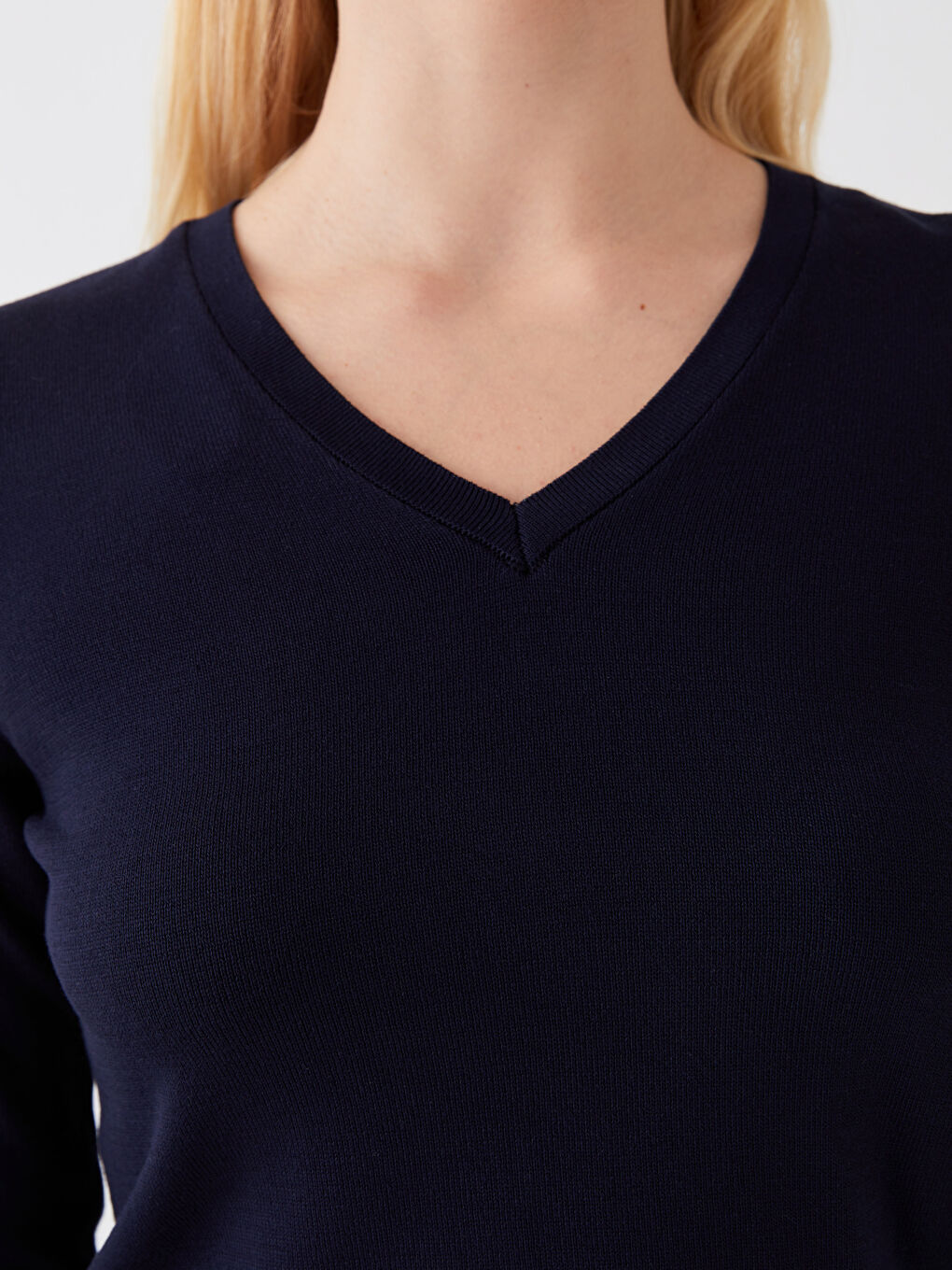 Lacivert V Yaka Düz Uzun Kollu Kadın Triko Kazak-3