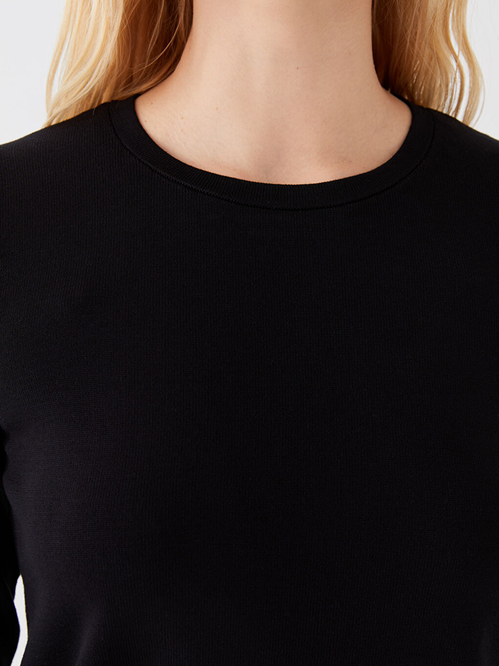 Siyah Bisiklet Yaka Düz Uzun Kollu Kadın Triko Kazak-3