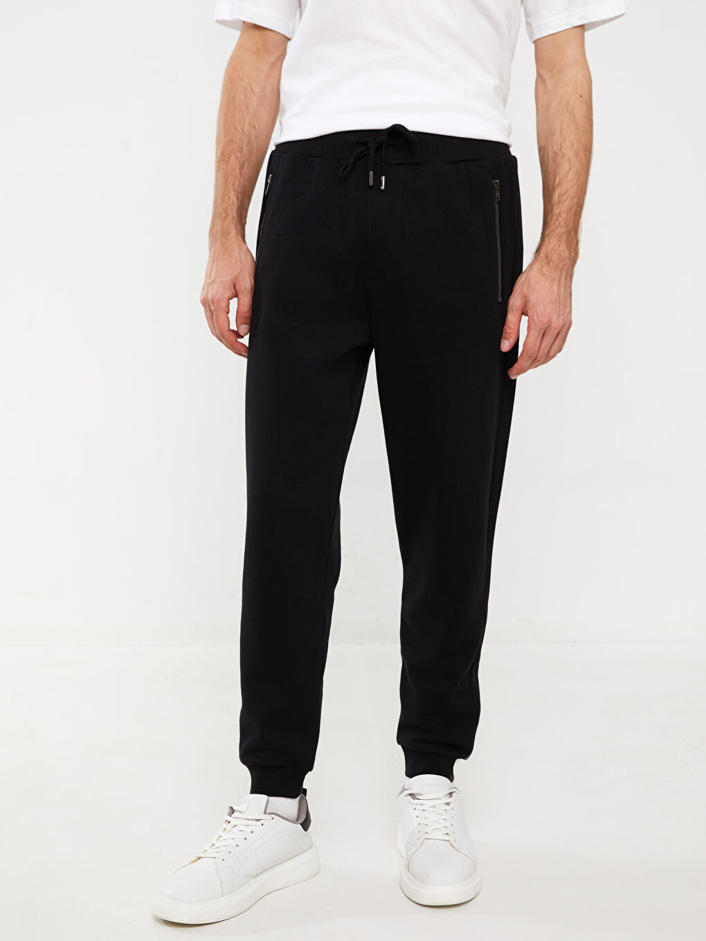 LCW Casual Yeni Siyah Slim Fit Erkek Jogger Eşofman Altı - 3