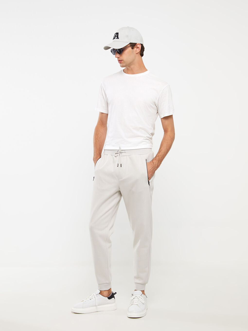 LCW Casual Gri Slim Fit Erkek Kalın Jogger Eşofman Altı