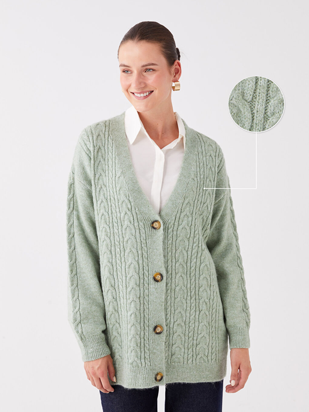 Yeşil V Yaka Kendinden Desenli Uzun Kollu Kadın Triko Hırka