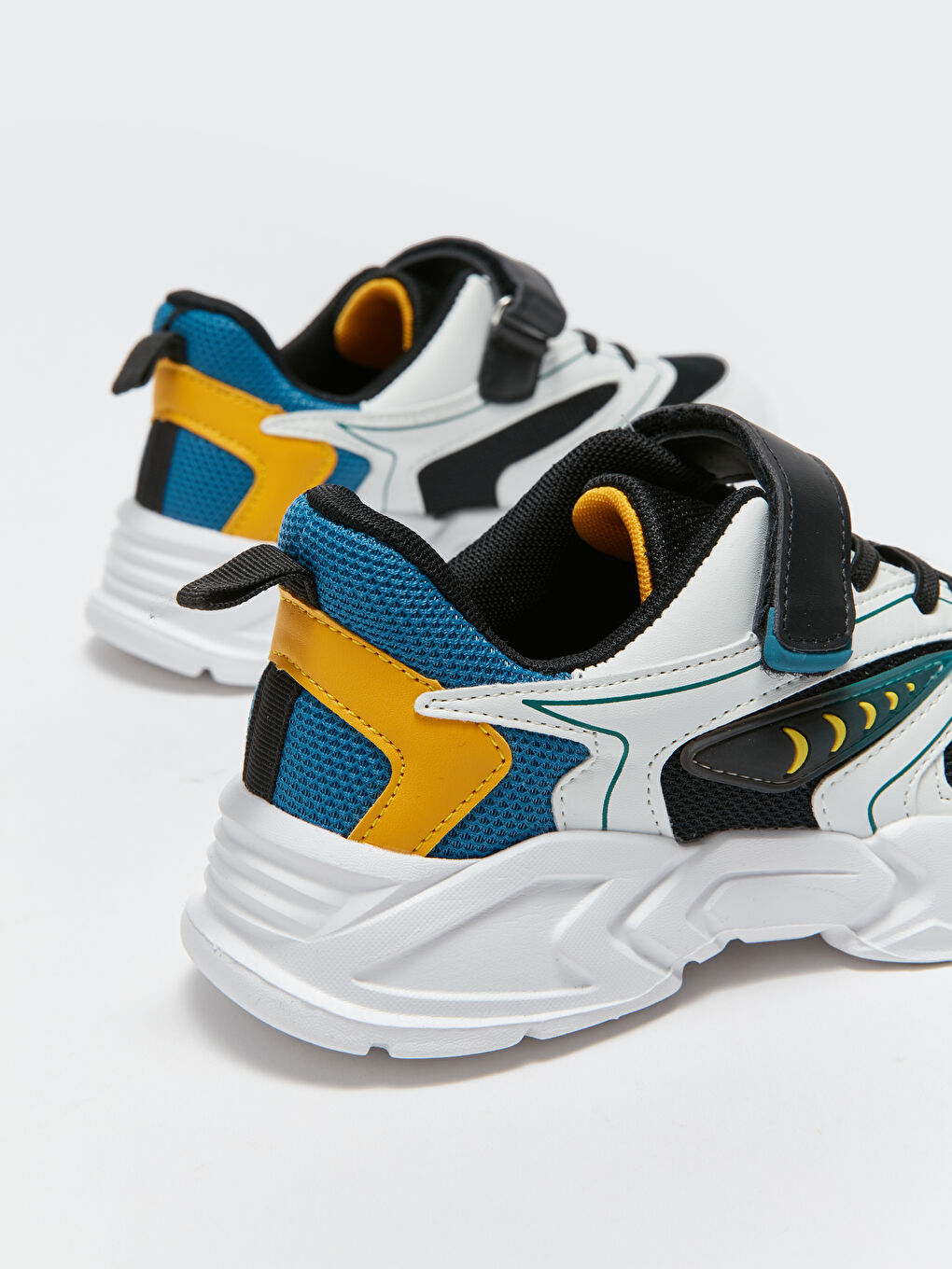 ұлдарға арналған түрлі-түсті бау және жапсырмалы ілмек спорттық аяқ киім-4