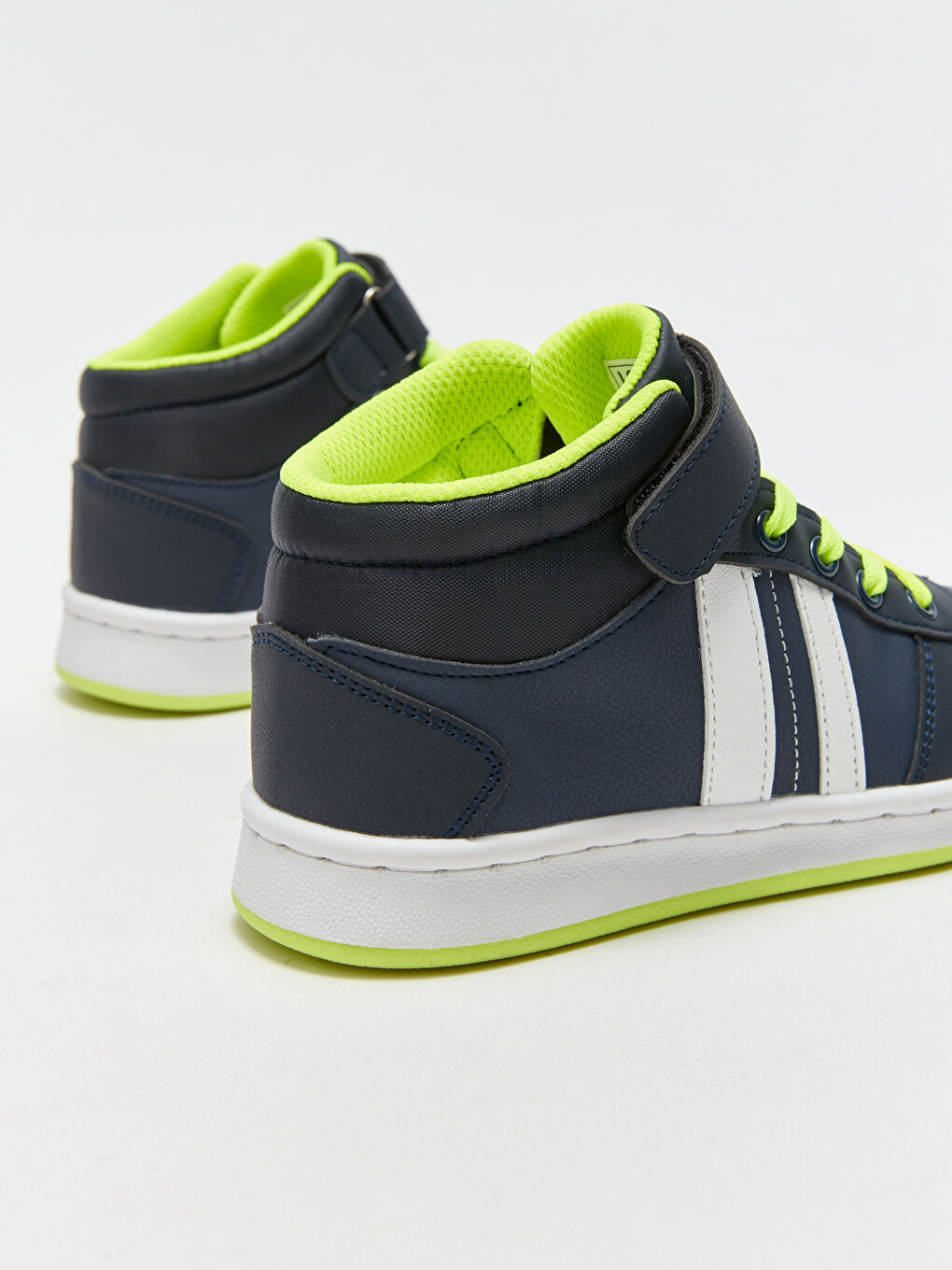 Sportske patike za dečake sa čičak trakom na zglobu-4