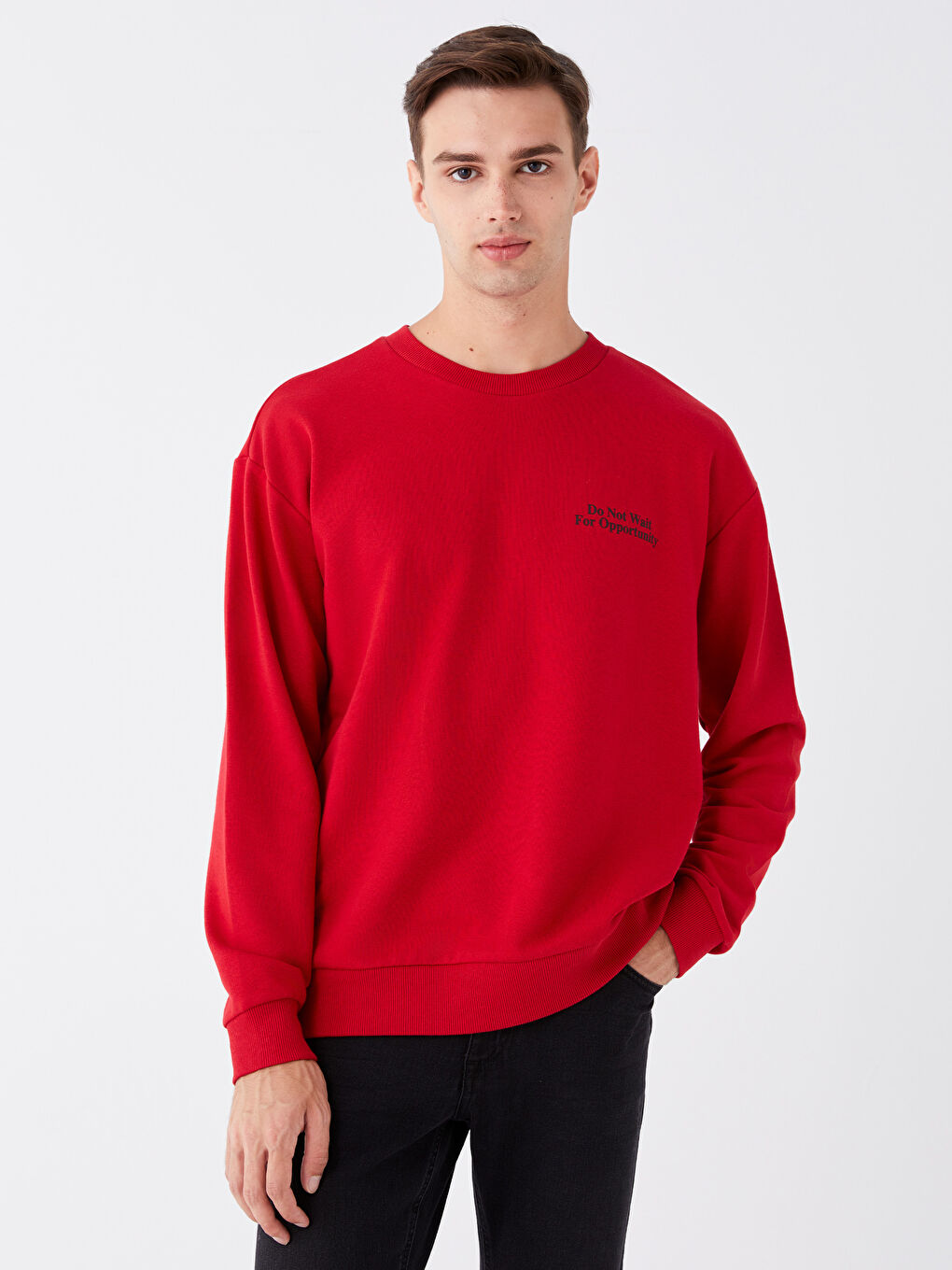 LCW Casual Kırmızı Bisiklet Yaka Uzun Kollu Baskılı Erkek Sweatshirt