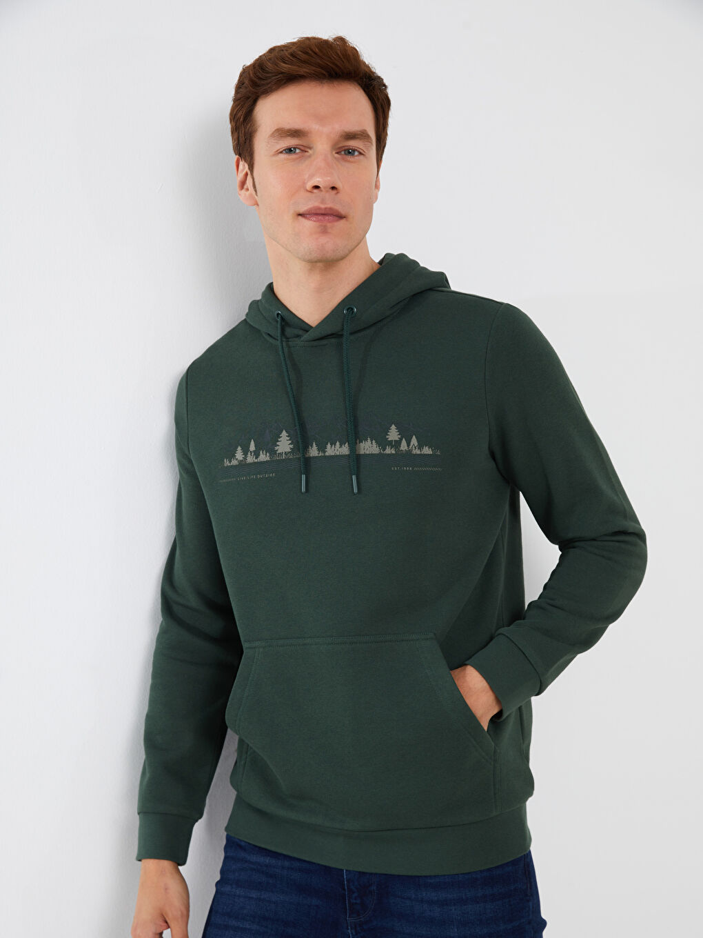 LCWAIKIKI Classic Orta Yeşil Uzun Kollu Baskılı Erkek Hoodie - 1