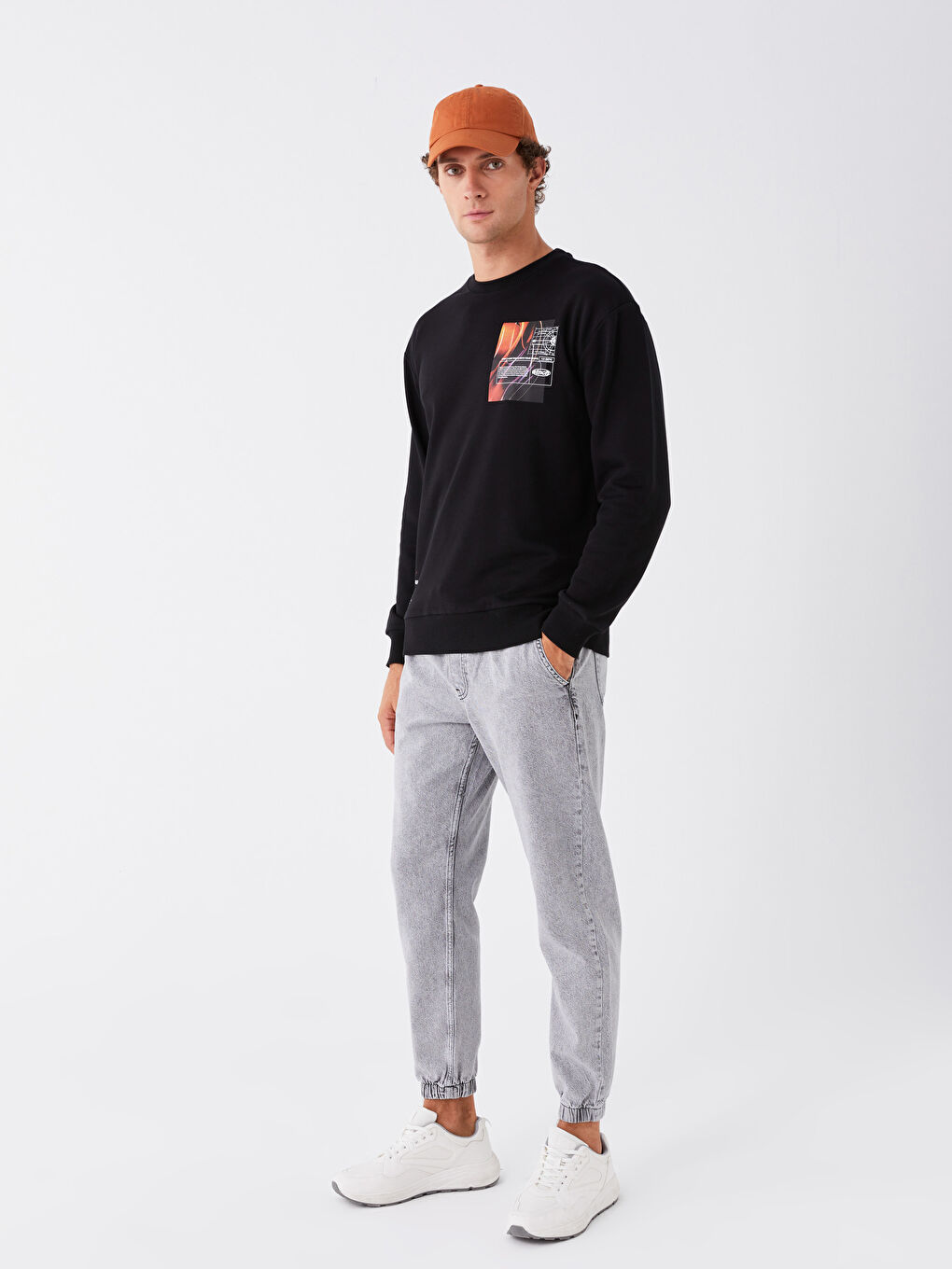 LCW Casual Yeni Siyah Bisiklet Yaka Uzun Kollu Baskılı Erkek Sweatshirt - 2