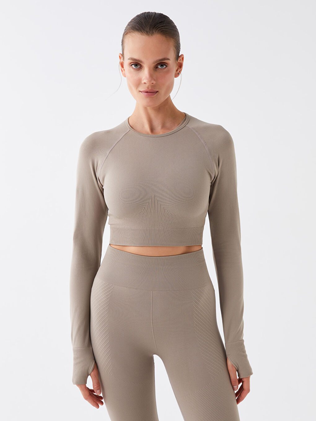 Crew Neck Plain Long Sleeve Women's Crop Top-1