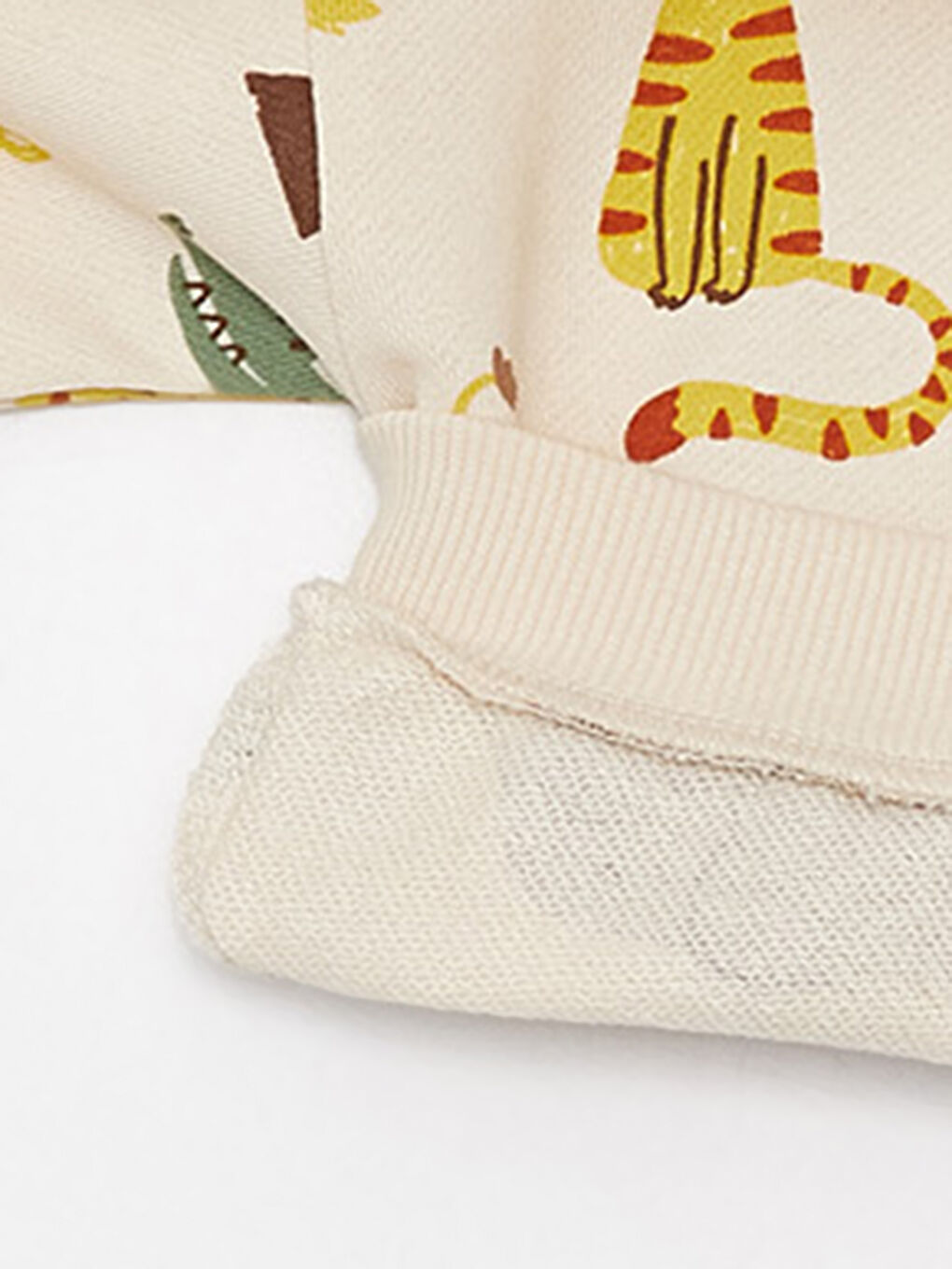 Дөңгелек жағалы ұл балаға арналған свитшот және спорттық шалбар 2 данадан тұратын-3