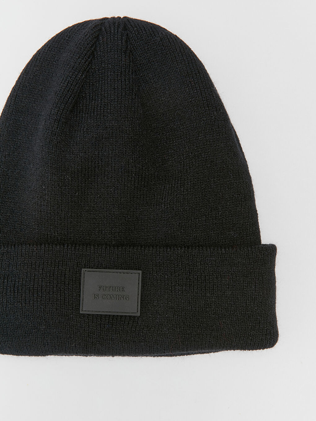 قبعة صغيرة تريكو للسيدات بالتفاصيل-4