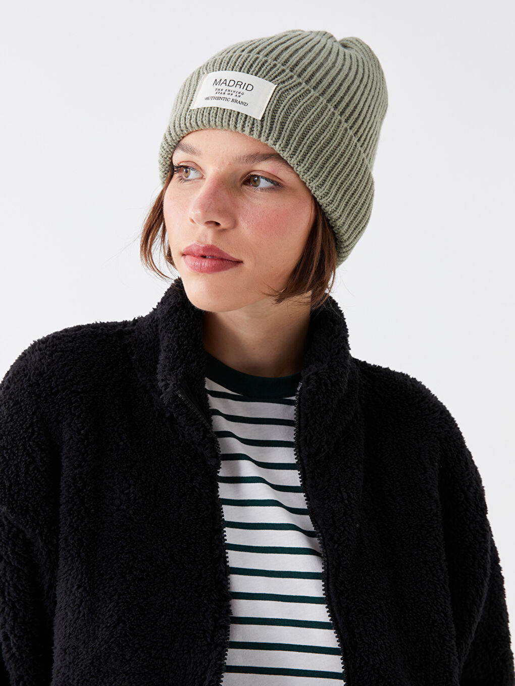 Yeşil Yazı Baskılı Kadın Bere-1