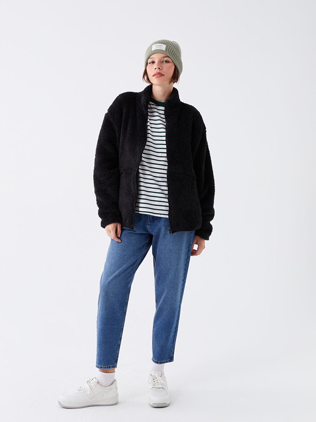 Yeşil Yazı Baskılı Kadın Bere-2