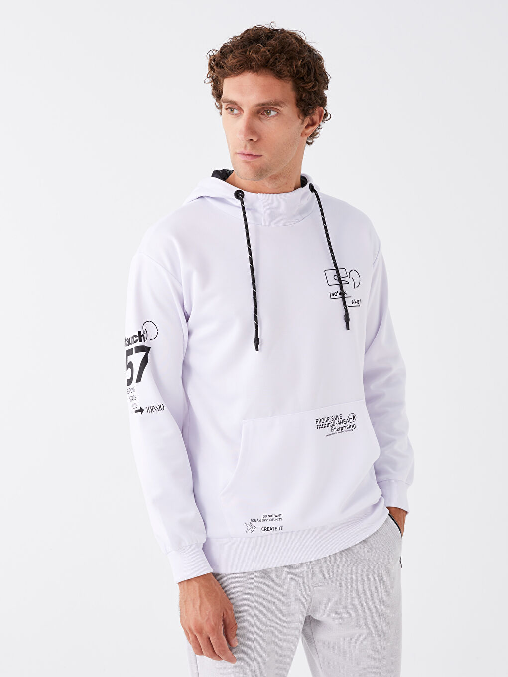 Beyaz Uzun Kollu Baskılı Erkek Hoodie