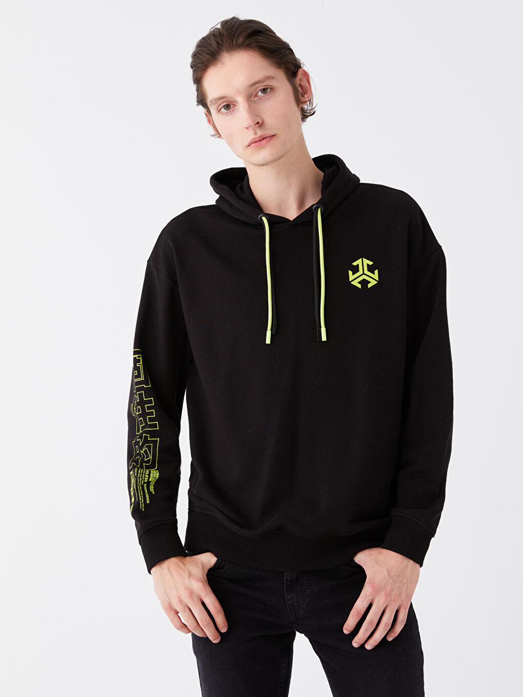 LCW Casual Yeni Siyah Uzun Kollu Baskılı Erkek Hoodie - 3