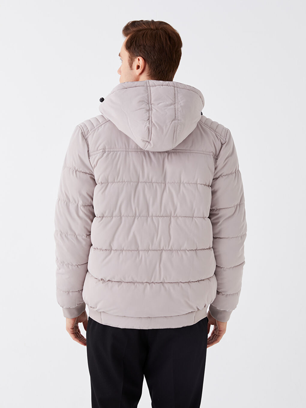 Muška puf jakna standardnog kroja s kapuljačom-5