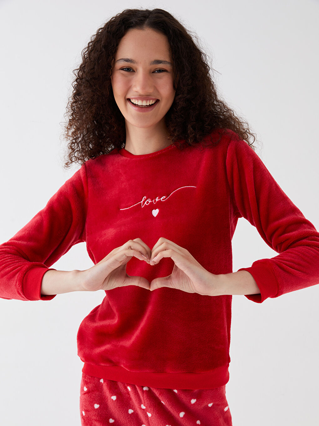 Kırmızı Bisiklet Yaka Baskılı Uzun Kollu Kadife Kadın Pijama Takımı