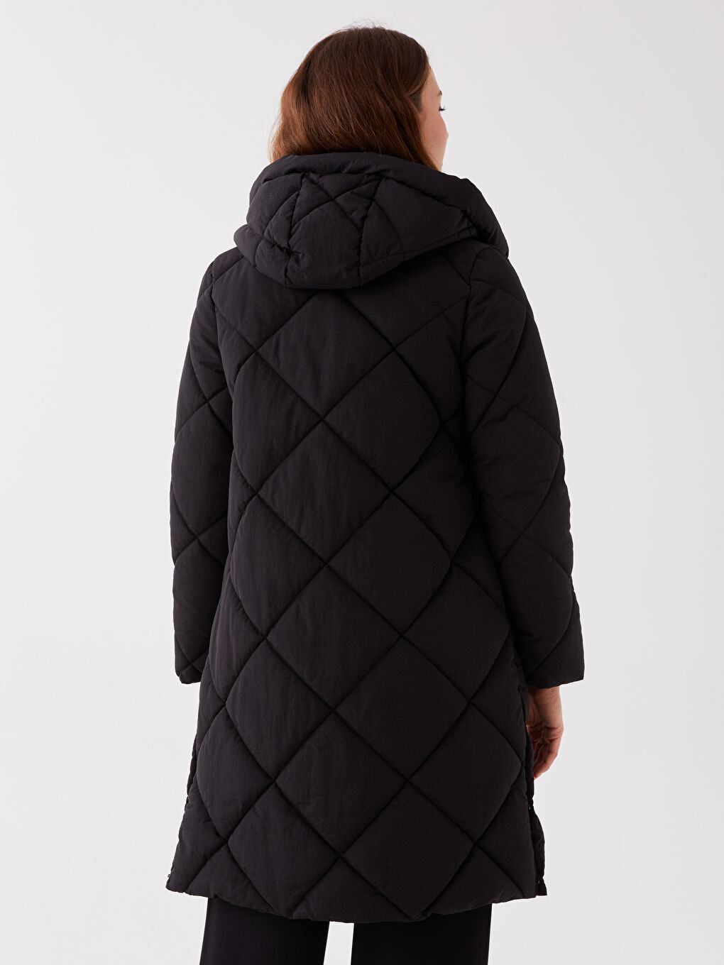 Siyah Kapüşonlu Kapitone Kadın Şişme Mont-5