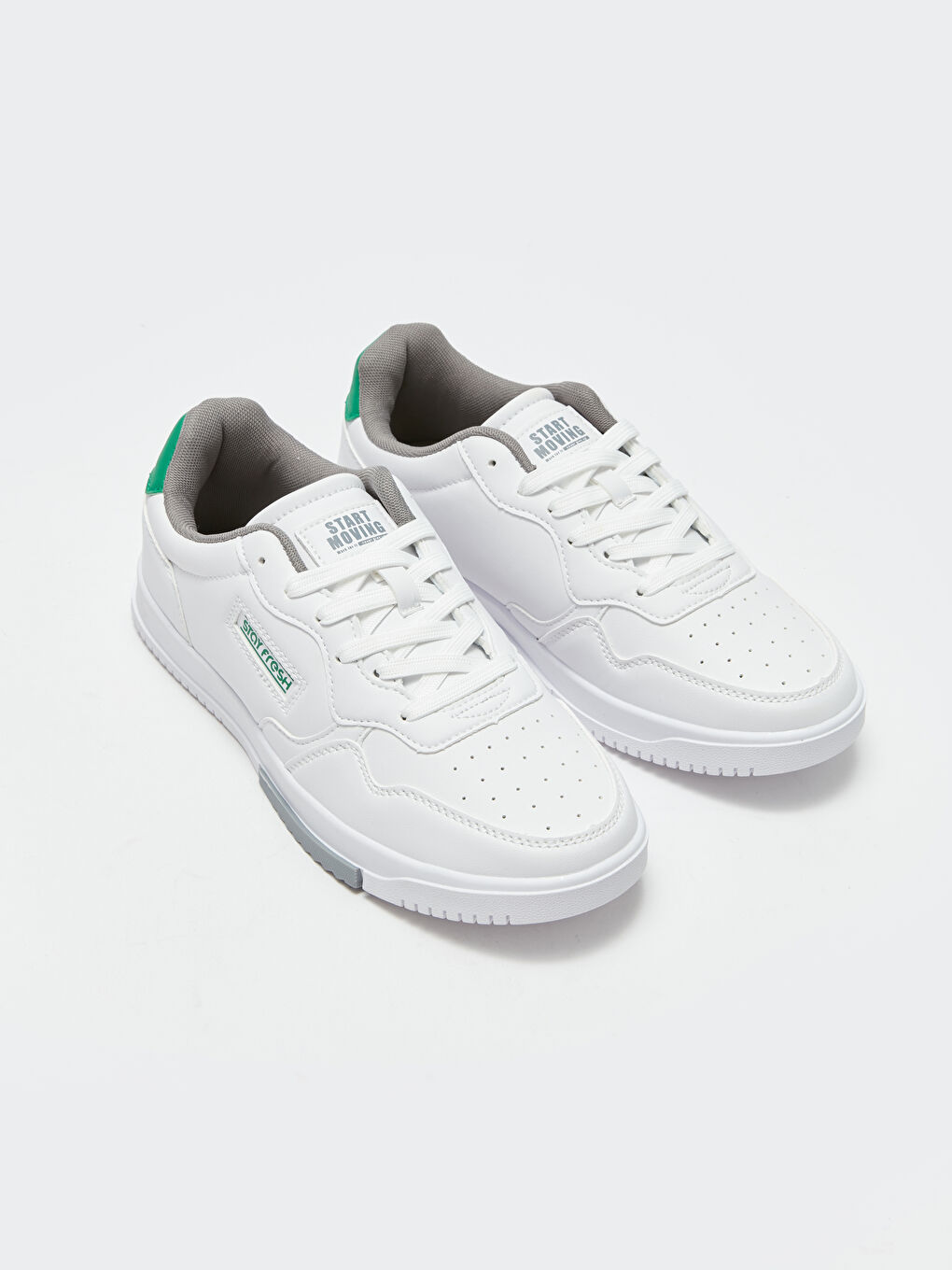 თასმებიანი მამაკაცის ყოველდღიური სპორტული ფეხსაცმელი