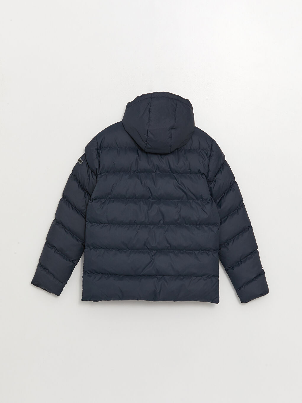 Пальто-дутка для чоловіків стандартного крою з капюшоном-7