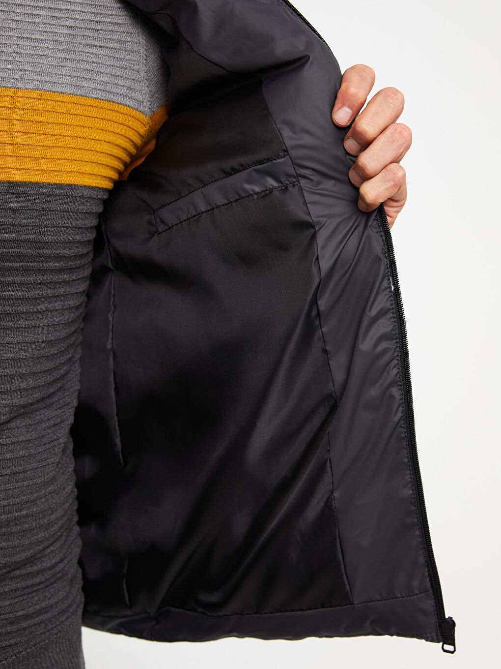 Antrasit Standart Kalıp Kapüşonlu Erkek Şişme Mont-4