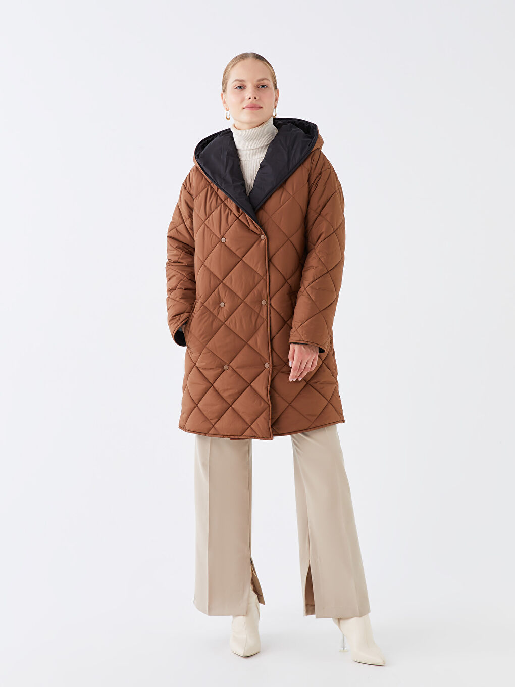 معطف سميك مبطّن قابل للعكس بقبّ نساء-2