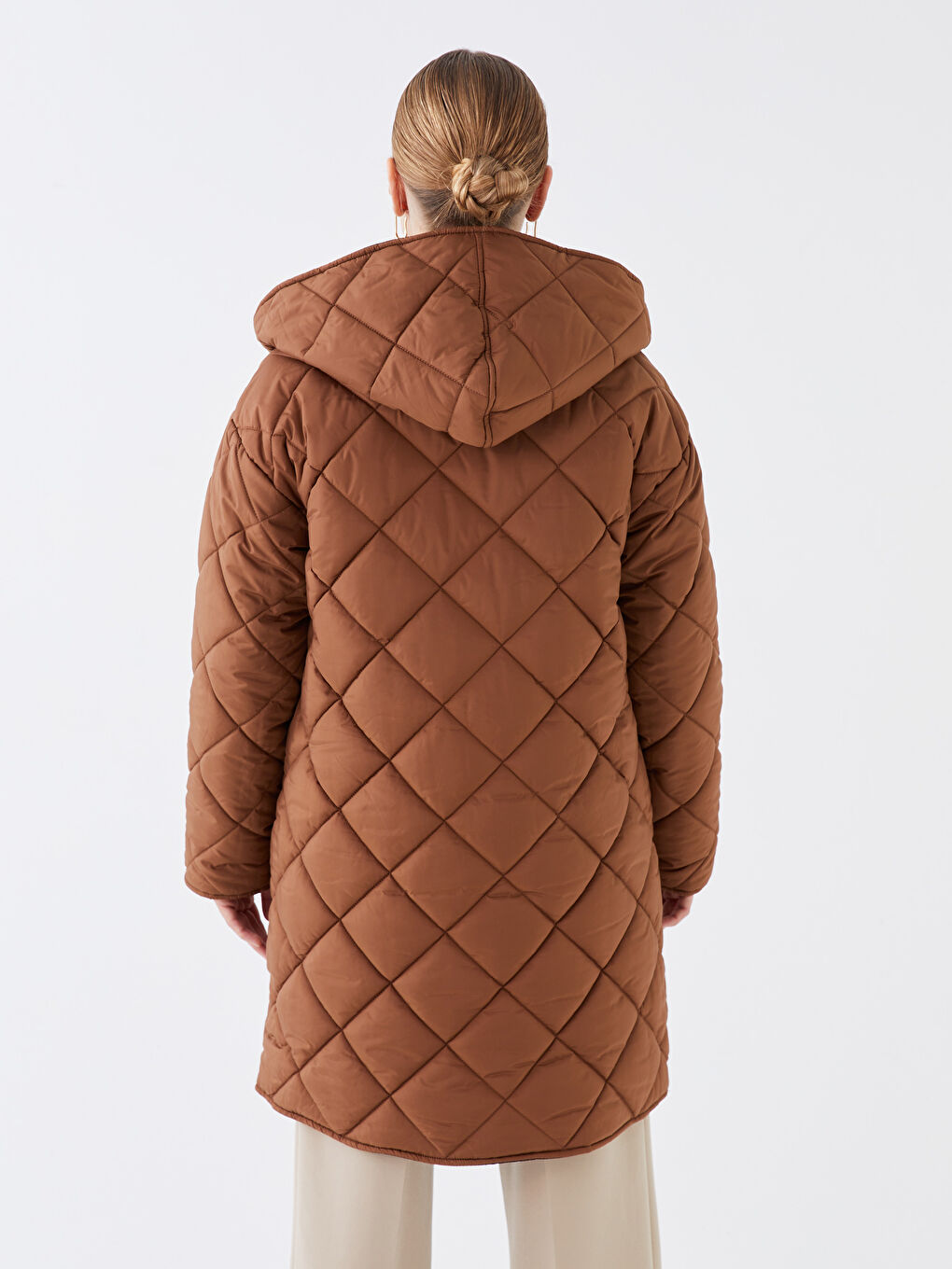 معطف سميك مبطّن قابل للعكس بقبّ نساء-4