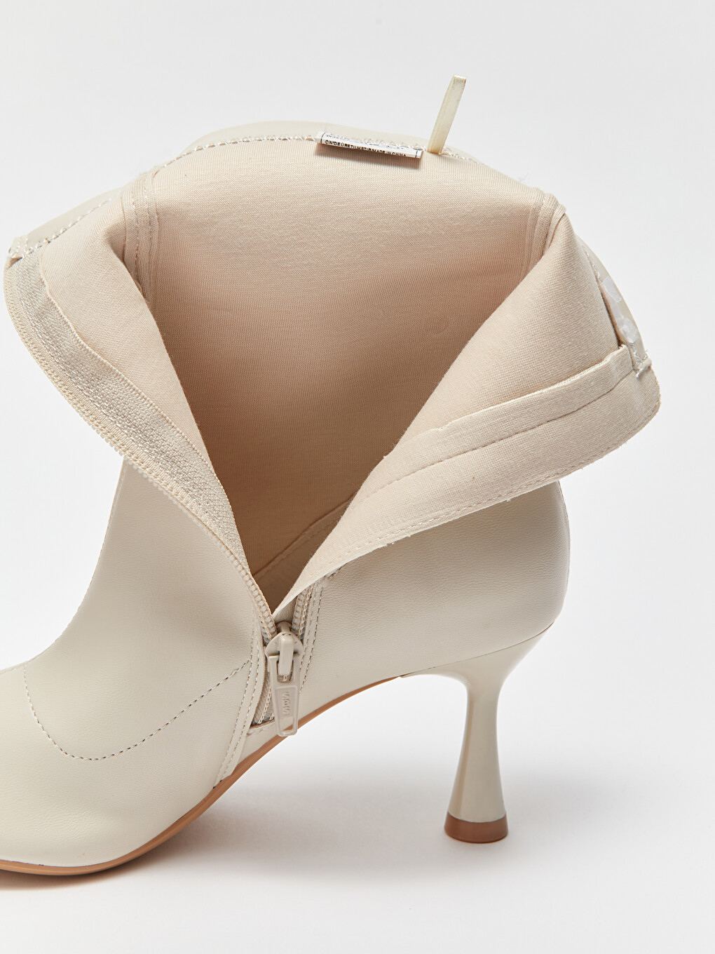 Faux Leather Pointed Women's Heeled Boots-6