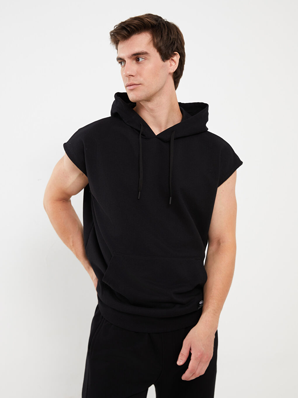 LCW Casual Yeni Siyah Kısa Kollu Erkek Hoodie