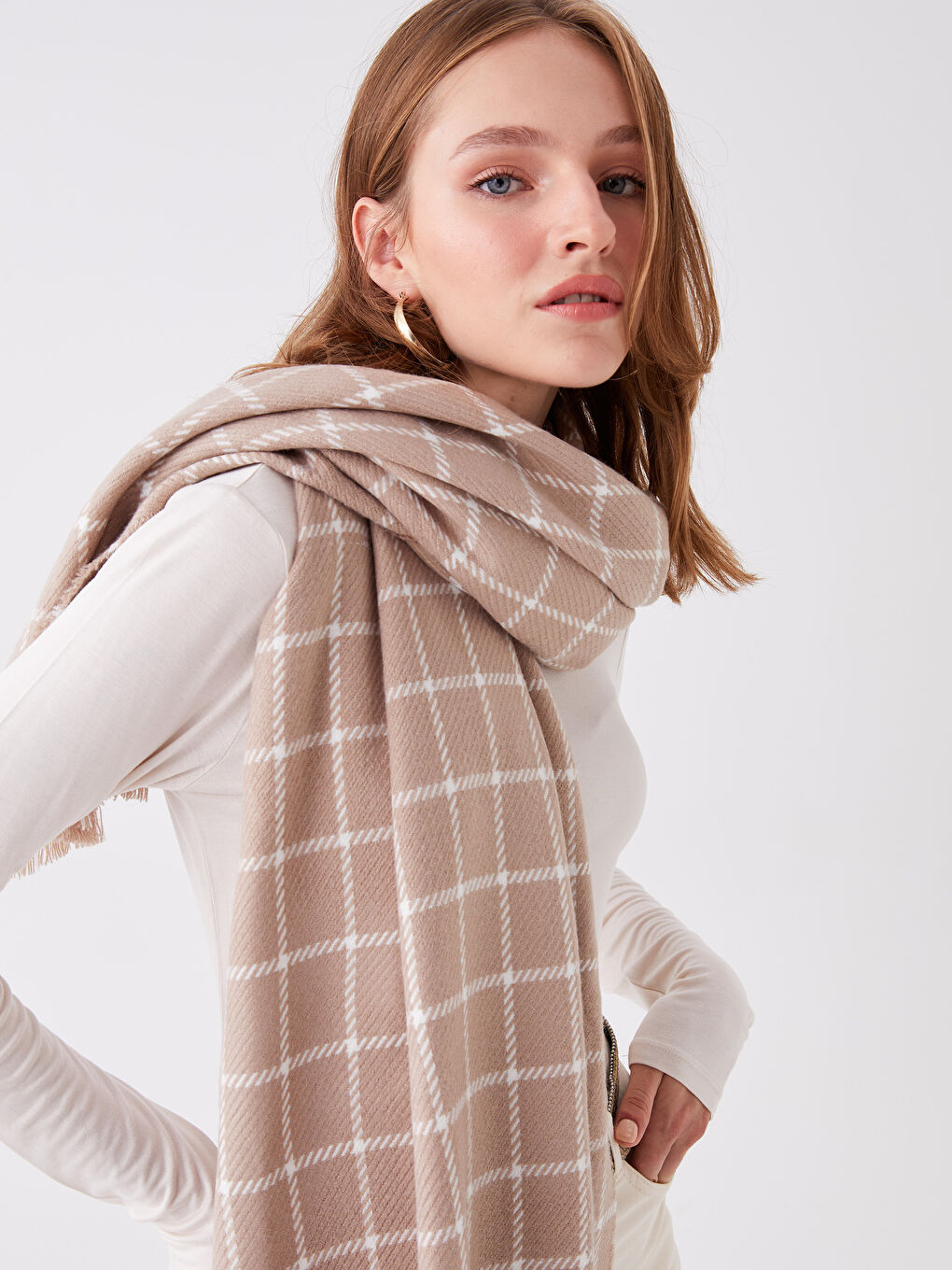 LCW ACCESSORIES Karierter Schal für Damen mit Fransen -W34750Z8-DFV