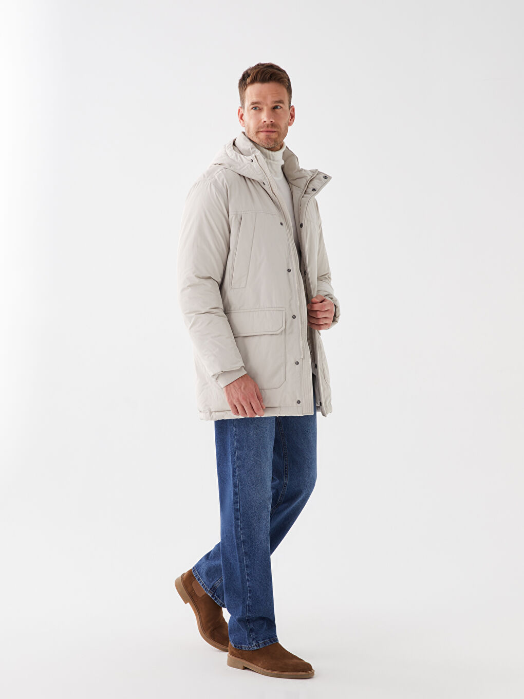 LCWAIKIKI Classic Standart Kalıp Kapüşonlu Erkek Parka -W34770Z8-VCZ