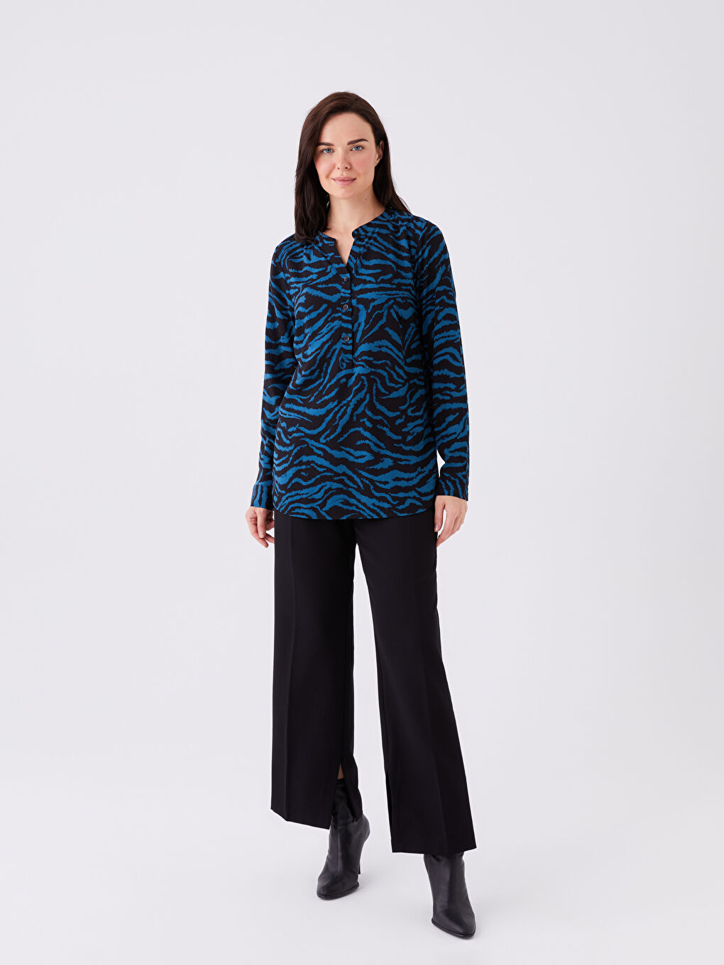 LCW Grace Notch Neck Patterned Long Sleeve Women's Blouse -W34785Z8-LQQ