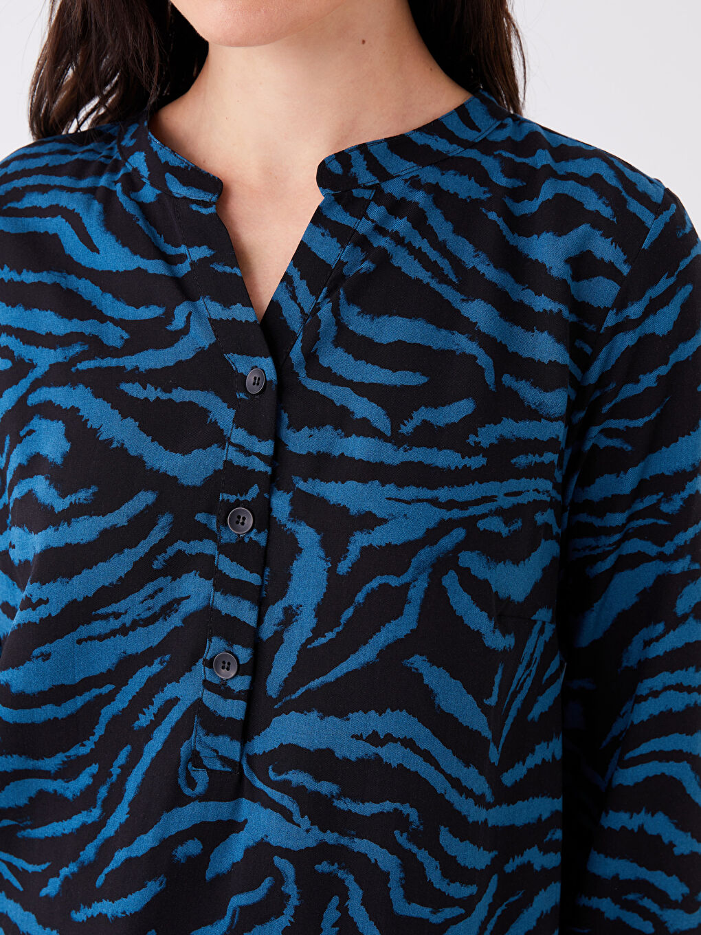 LCW Grace Notch Neck Patterned Long Sleeve Women's Blouse -W34785Z8-LQQ