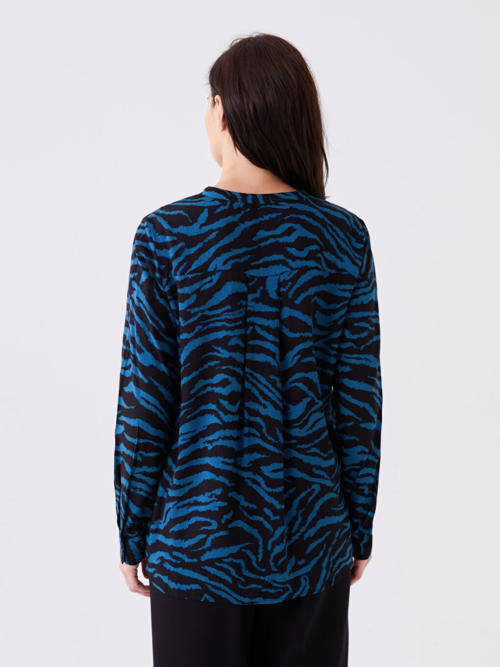 LCW Grace Notch Neck Patterned Long Sleeve Women's Blouse -W34785Z8-LQQ