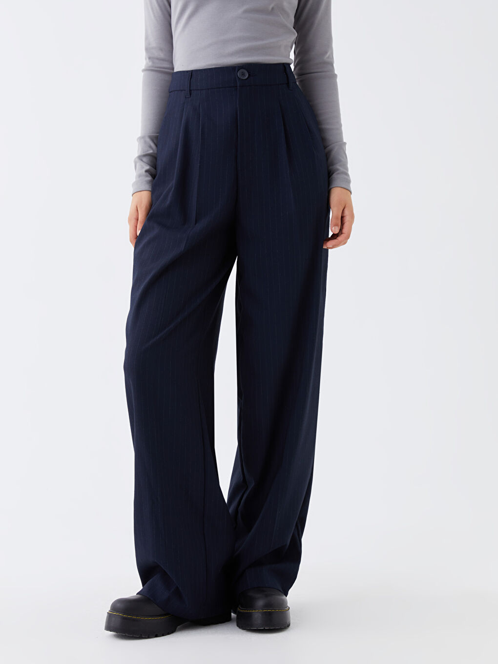 LCW Vision Normal Waist Comfortable Fit Striped Women's Trousers -W34976Z8-LGS