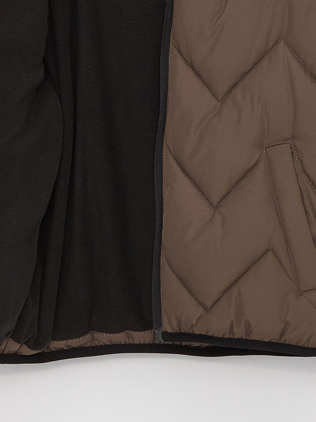 Kahverengi Kapüşonlu Erkek Çocuk Şişme Mont-2