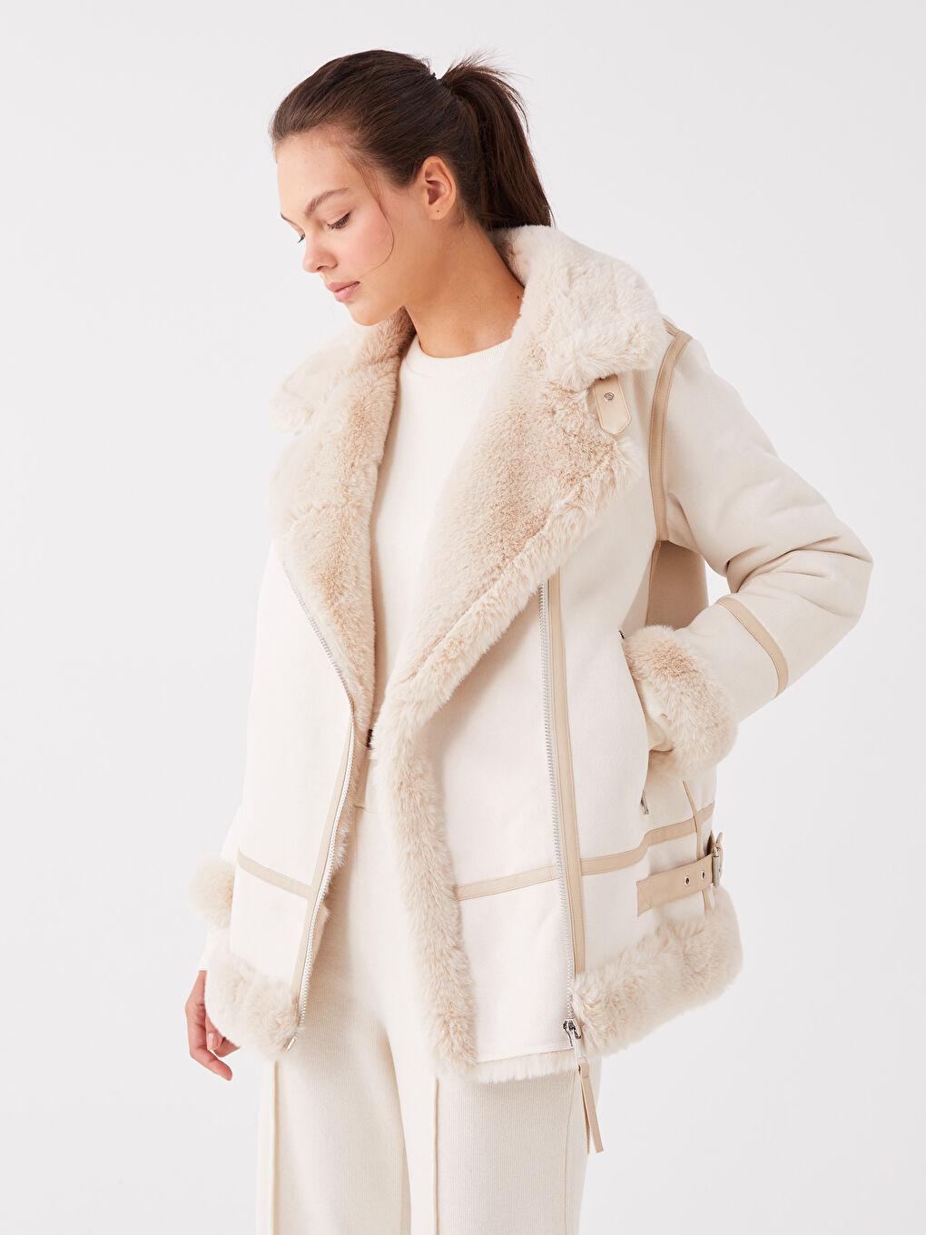 Bej Biker Yaka Düz Uzun Kollu Kadın Kaban-2