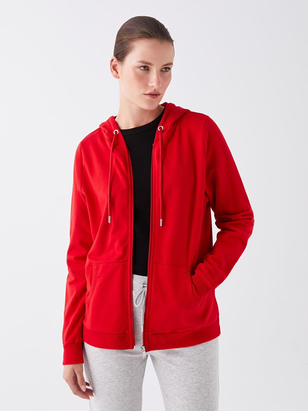 سويت شيرت بسحاب سادة كم طويل بكابوش للسيدات